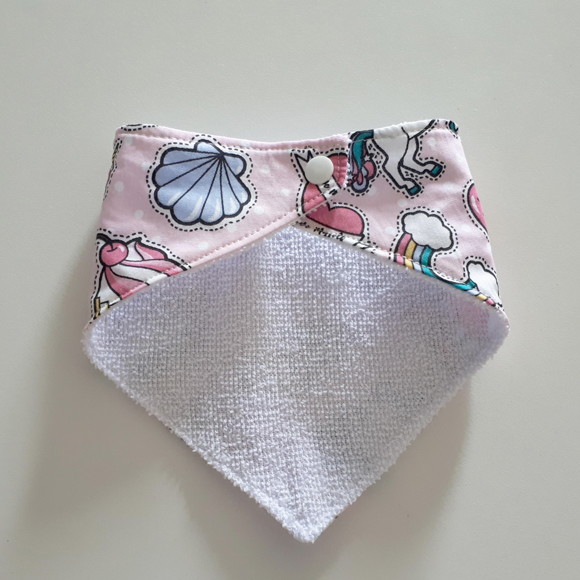 Babador atoalhado bandana Rosa unicórnio love ícones - Imagem 2