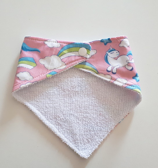 Babador atoalhado bandana Unicórnio Rosa Arco-íris - Imagem 3