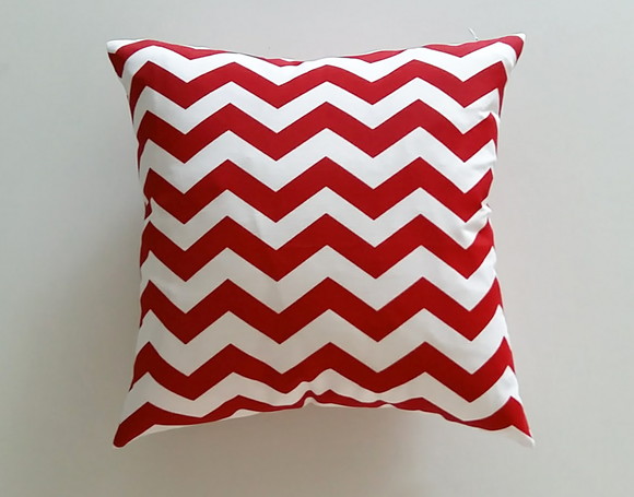 Capa de Almofada Chevron Vermelho Branco 45 cm x 45 cm