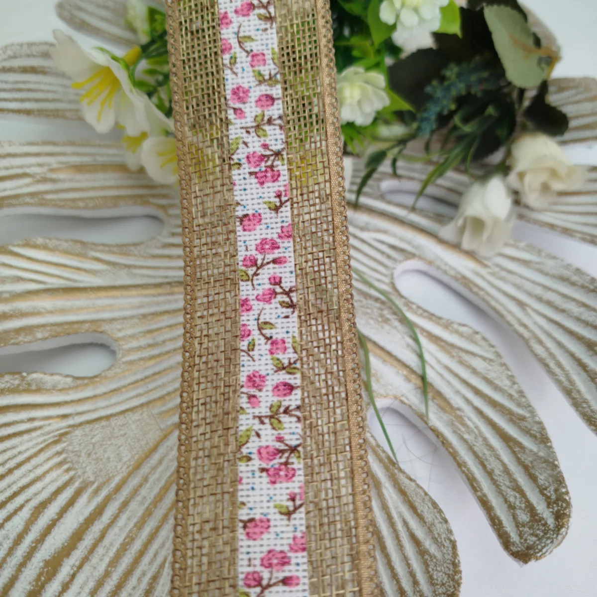 Fita Rustica Juta Estampa Flores Rosa - 38 mm largura - venda a metro - Imagem 5