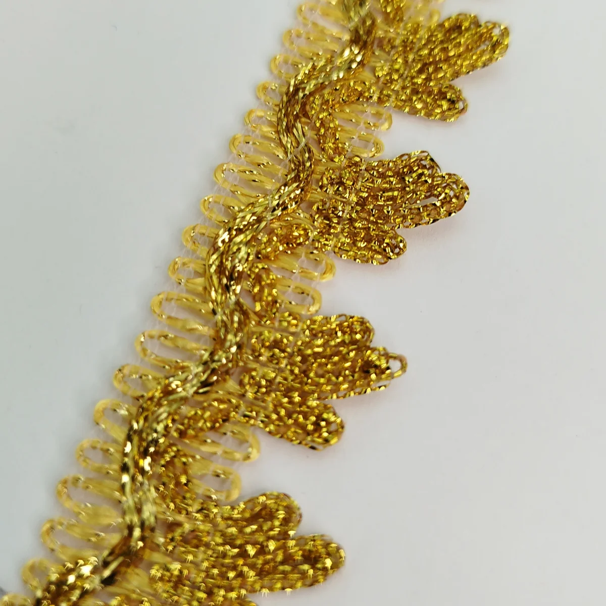 Galão Dourado para Customização, Artesanato Criativo e Decoração - Venda a metro - Imagem 6