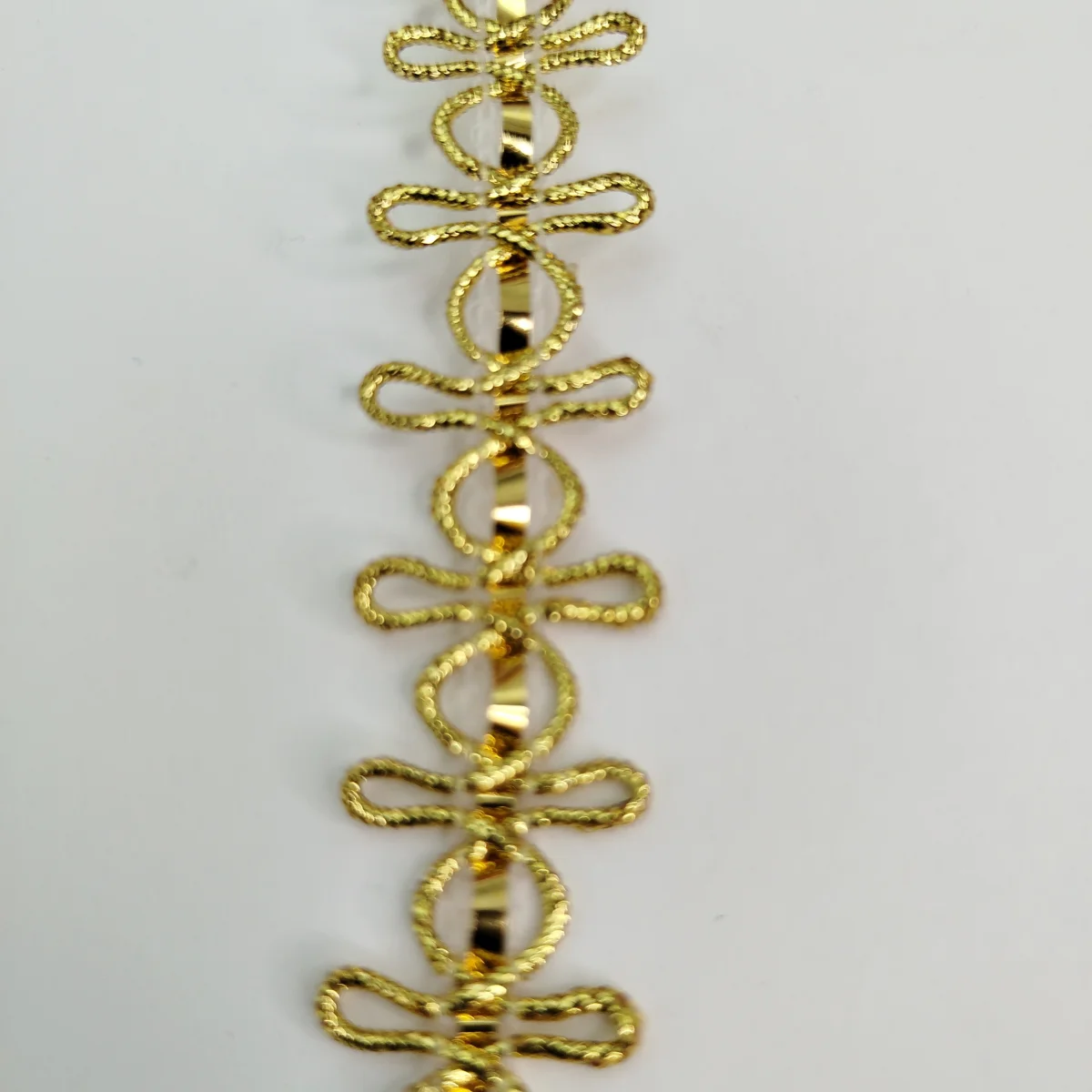 Galão Metalizado Dourado para Customização, Artesanato Criativo e Decoração - Venda a metro - Imagem 1