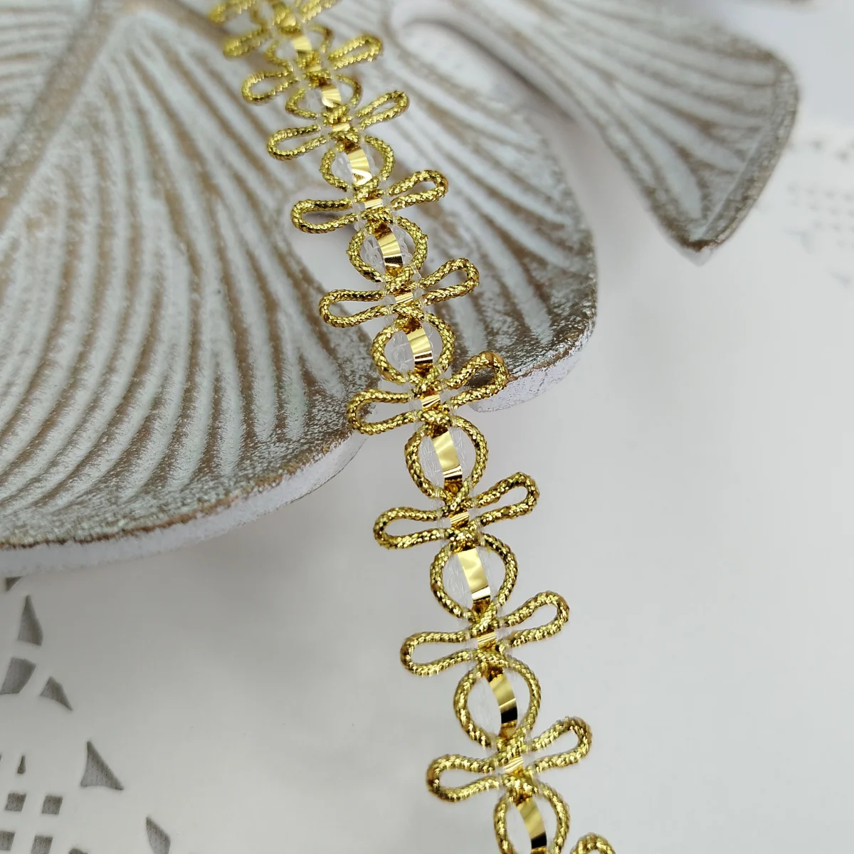 Galão Metalizado Dourado para Customização, Artesanato Criativo e Decoração - Venda a metro - Imagem 3