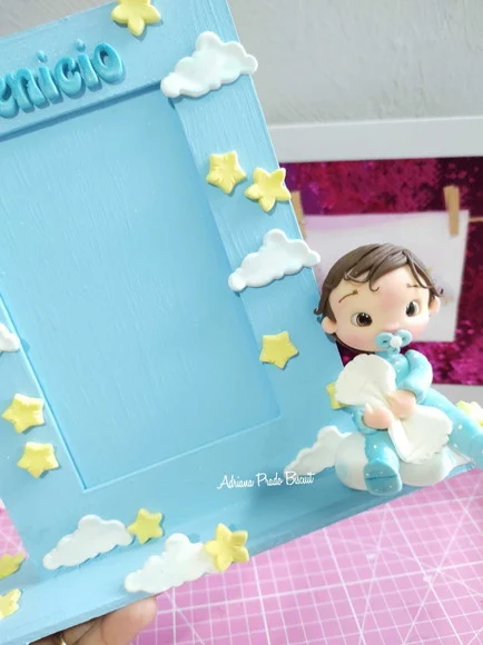 Porta Retrato em mdf Decorado com Biscuit Maternidade - Imagem 2