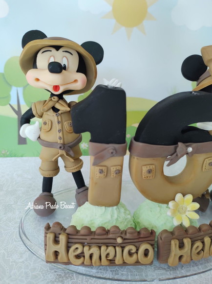 Topo de Bolo em Biscuit Mickey e Minnie Safari - Imagem 3