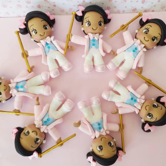 Apresentadora Circo Rosa em Biscuit - Imagem 3