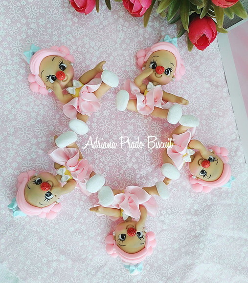 Aplique Palhacinha Circo Rosa em Biscuit - Imagem 2