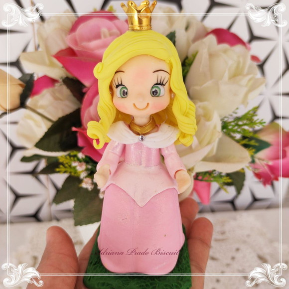 Lembrancinha em Biscuit Princesas
