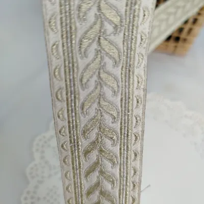 Galão Indiano Off White com Champanhe - Tira Romana - Venda a Metro