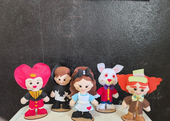 Centro de Mesa Alice no País das Maravilhas - Imagem 2