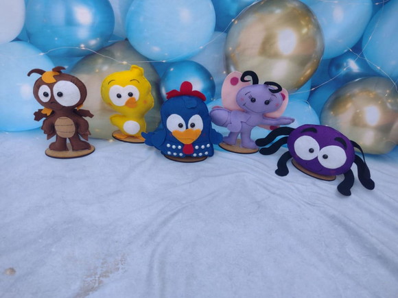 Centro de Mesa Galinha Pintadinha