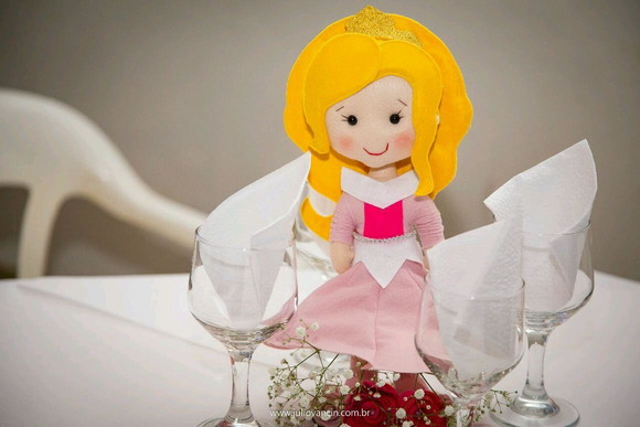 Centro de Mesa Princesas - Imagem 2