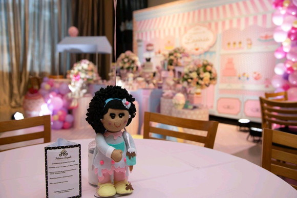 Confeiteira em feltro