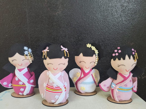Kokeshi em Feltro - Imagem 2