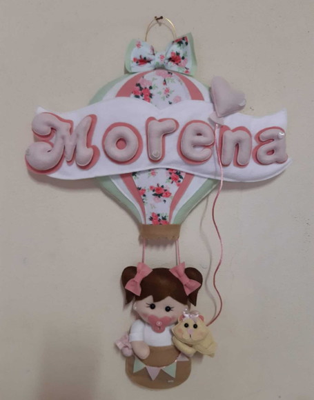 Porta Maternidade Menina