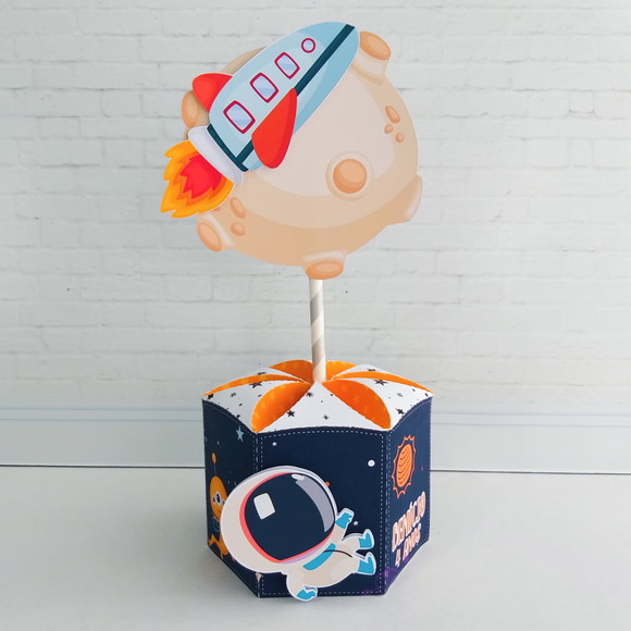 Caixa Centro de Mesa Astronauta- Crio em Qualquer Tema