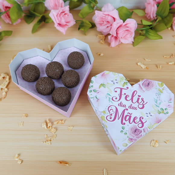 Caixa Coração 6 Docinhos - Dia das Mães - Crio Qualquer Tema