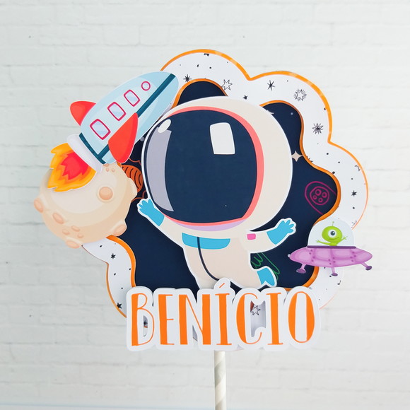 Topo de Bolo Astronauta- Crio em Qualquer Tema