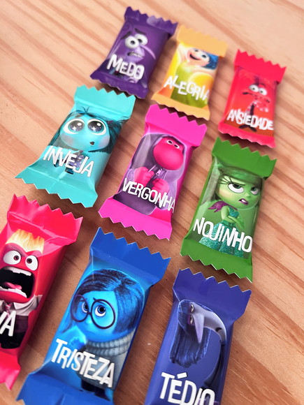 Balinhas Personalizadas Emoções Divertidamente - Imagem 3