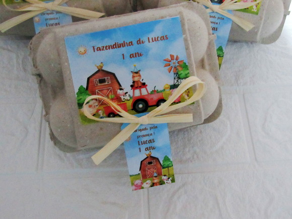 Caixinha de Ovos Personalizada Fazendinha - Imagem 2