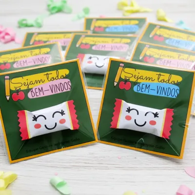 Card com Balinha Personalizada Volta às Aulas