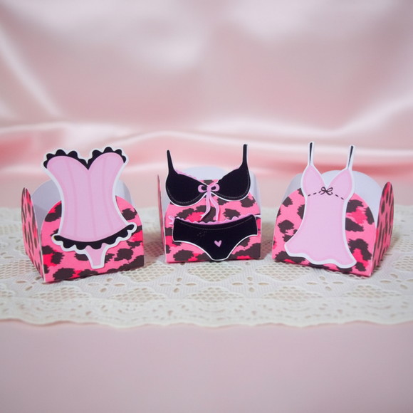 Forminha para Docinhos Chá de Lingerie (50 unidades)