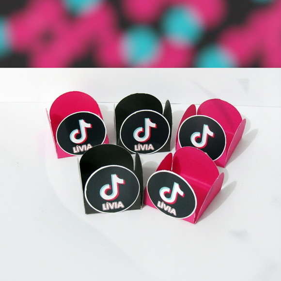 Forminha para Docinhos Tik Tok ( 50 unidades)