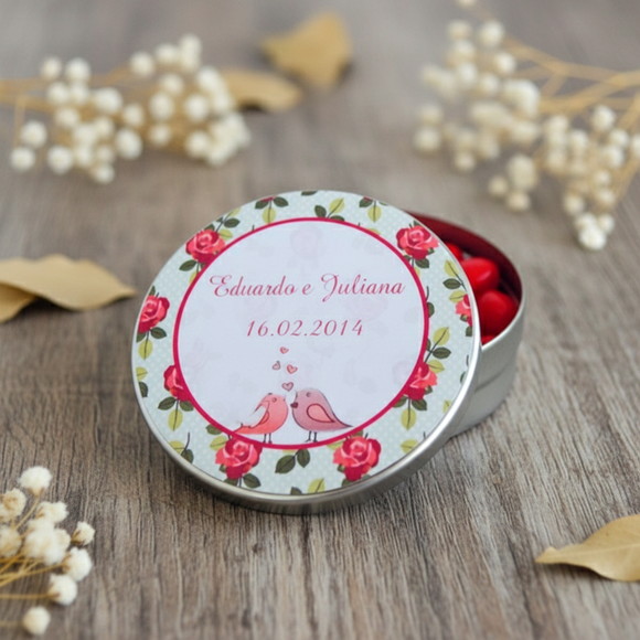 Latinha Personalizada com Balinhas Casamento