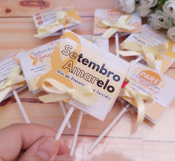 Pirulito com Capinha Personalizada Setembro Amarelo - Imagem 3