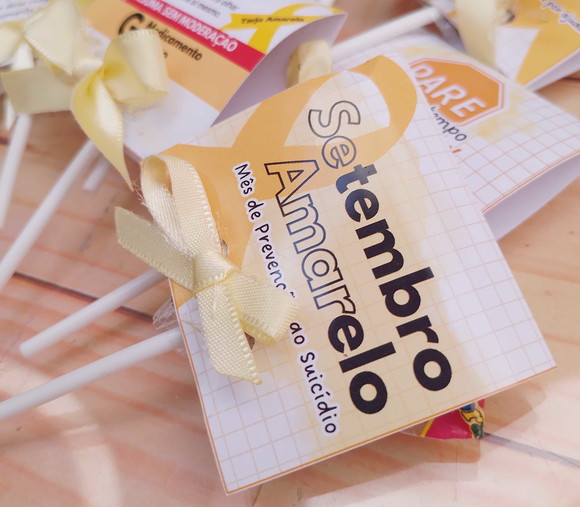 Pirulito com Capinha Personalizada Setembro Amarelo - Imagem 5
