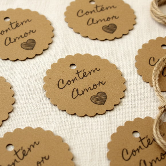 Tags em Papel Kraft - Contém Amor (50 unidades)