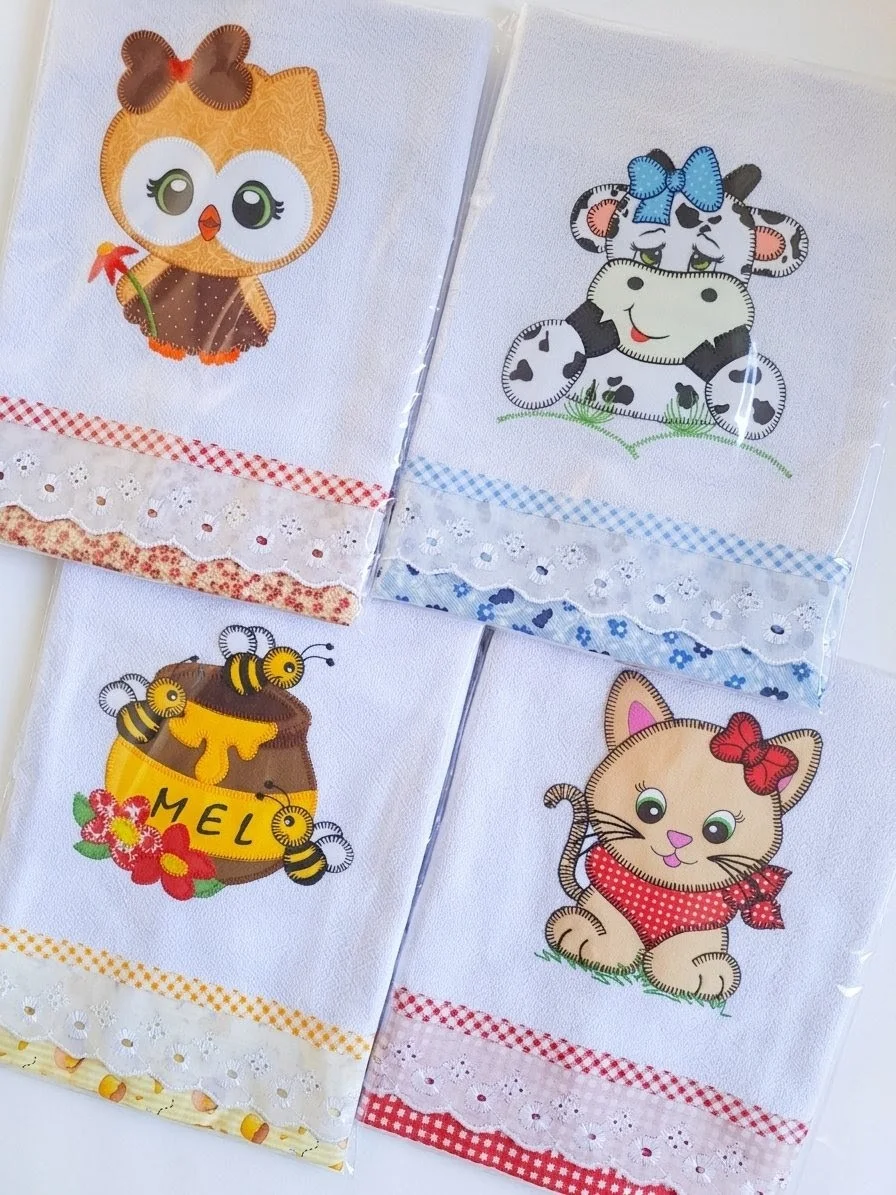Kit 5 Panos de Prato Patchwork Bordados com Bordado Inglês - Imagem 4