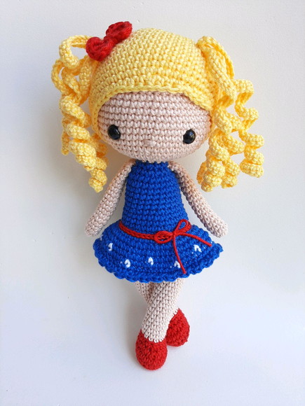 Boneca Amigurumi de Crochê - Imagem 5
