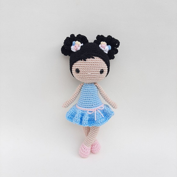 Boneca de Crochê Amigurumi - Imagem 4