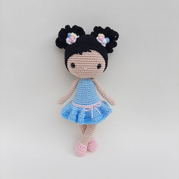 Boneca de Crochê Amigurumi - Imagem 3
