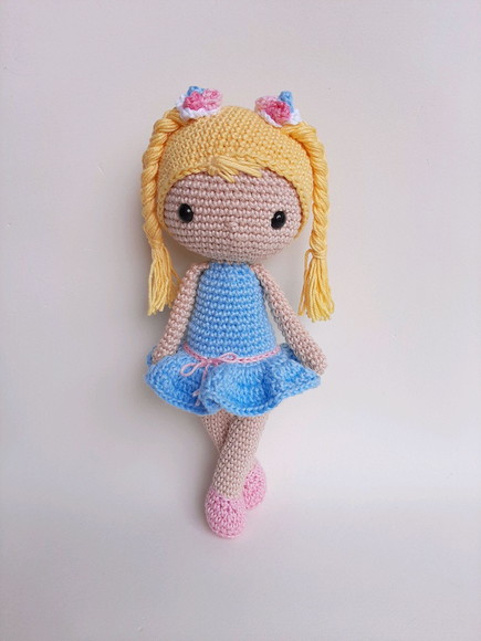 Boneca de Crochê Amigurumi