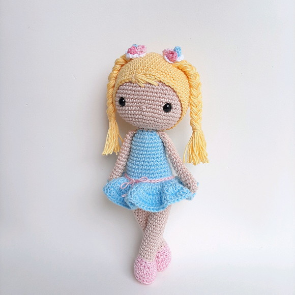 Boneca de Crochê Amigurumi - Imagem 5