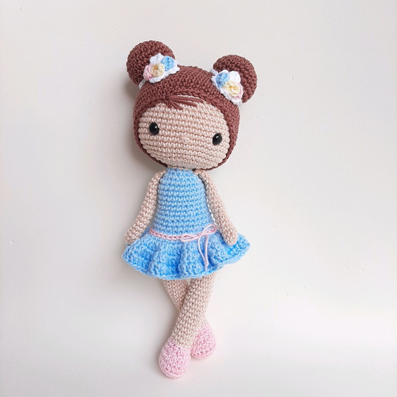 Boneca de Crochê Amigurumi - Imagem 2