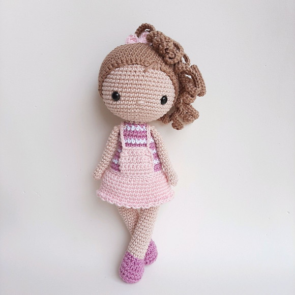 Boneca de Crochê Amigurumi - Imagem 2