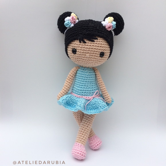 Boneca de Crochê Amigurumi
