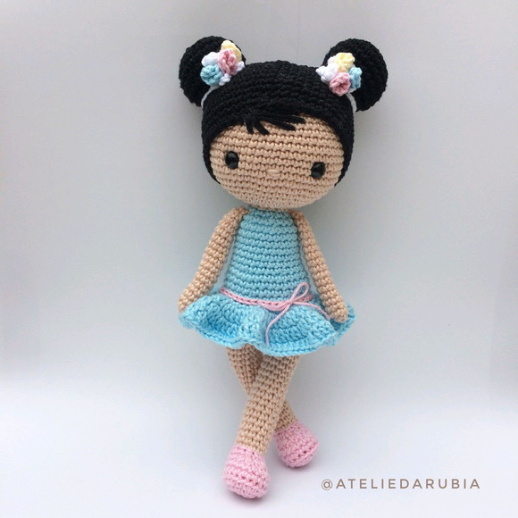 Boneca de Crochê Amigurumi - Imagem 2