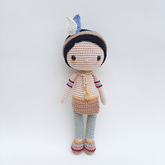 Boneco Menino Indiozinho Crochê Amigurumi - Imagem 3