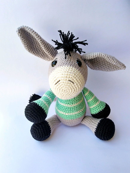 Burrinho Amigurumi de Crochê - Imagem 2