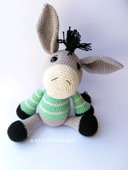 Burrinho Amigurumi de Crochê