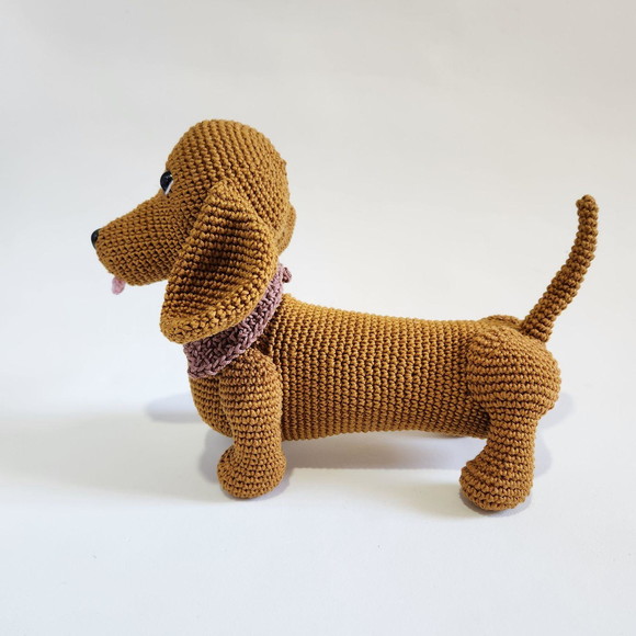 Cachorro Dachshund Salsichinha Amigurumi Crochê - Imagem 2