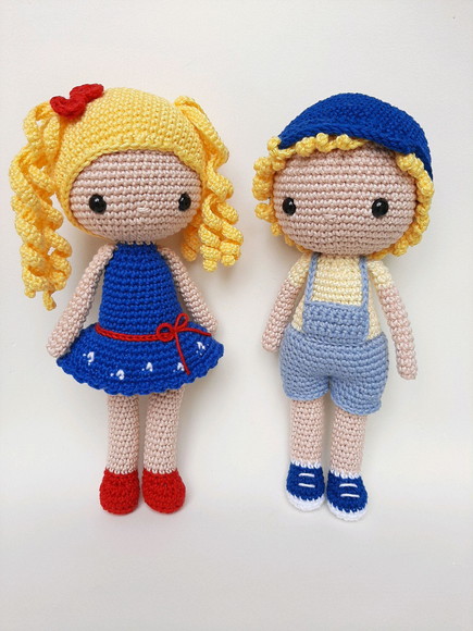 Casal de Bonecos Crochê Amigurumi personalizados - Imagem 3