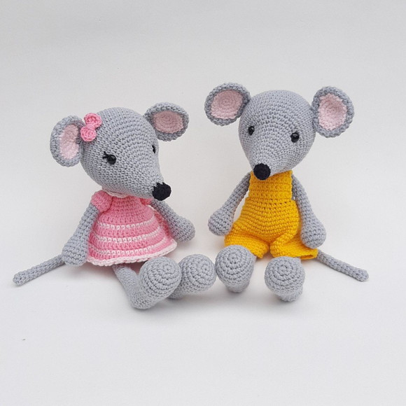 Casal de Ratinhos Amigurumi de crochê