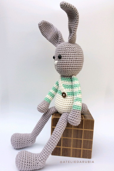 Coelhinho de Crochê Amigurumi - Imagem 4