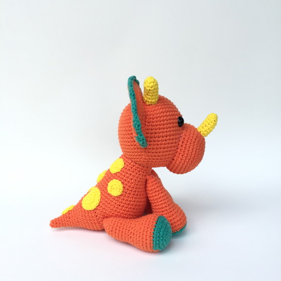 Dinossauro de crochê Amigurumi - Imagem 2