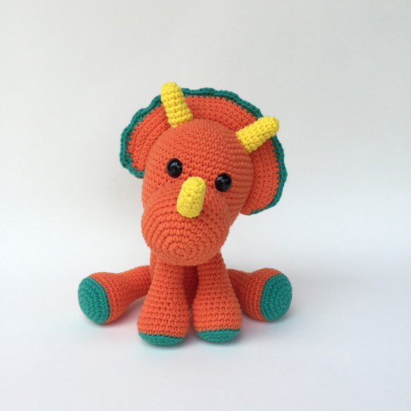 Dinossauro de crochê Amigurumi - Imagem 3